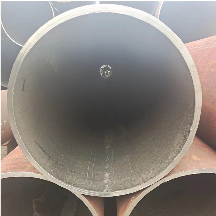 大口徑鋼管在各種工程領(lǐng)域中都有廣泛的應用