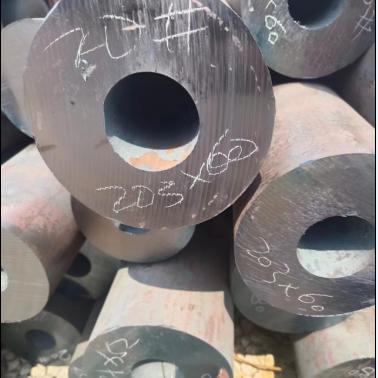 厚壁無縫鋼管----首先選用優質鋼材