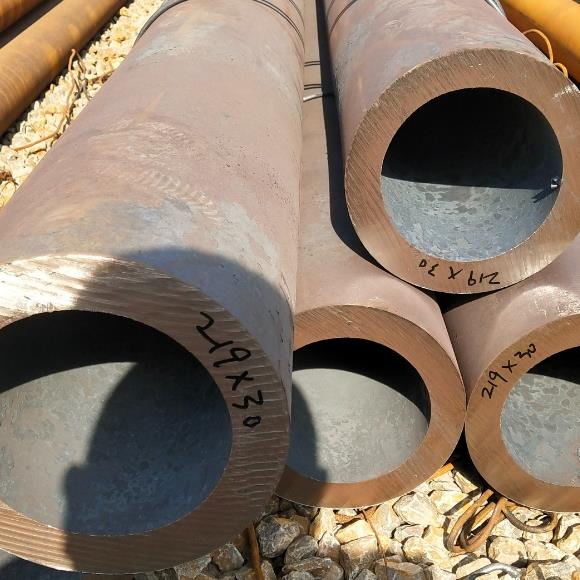 山東厚壁無(wú)縫鋼管219*30批發(fā)